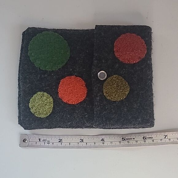 Felted Pouch Ine Snap Dots Gray Orange Green - Picture 6 of 6